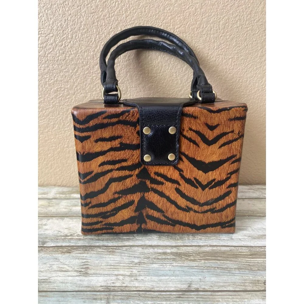 Patricia Nash Avadi Box Bag  Tiger Print Leather EUC - Picture 11 of 12